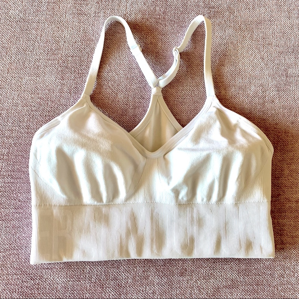 Under Armour Sports Bras for Women Size S White